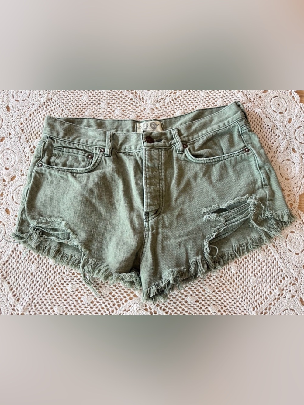 We The Free Jeans Shorts Women’s Size 29 Green Cut Off Distressed